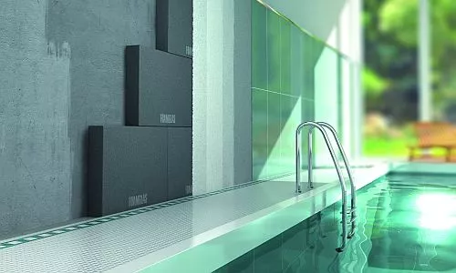 Interior plaster breathing wall vapour barrier