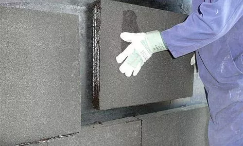 Insulation on wall