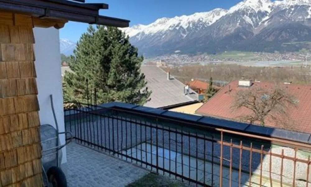 A flat roof in the Austrian Alps