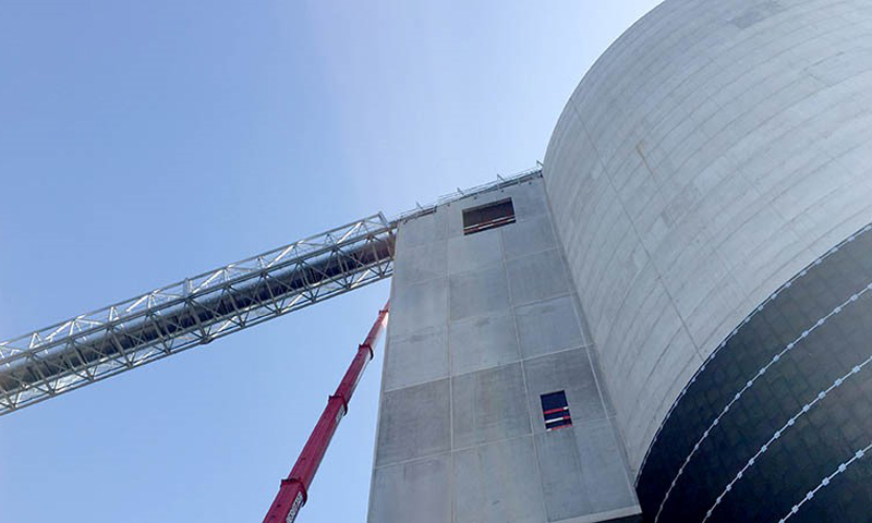 Malt tower with foamglas insulation on wall