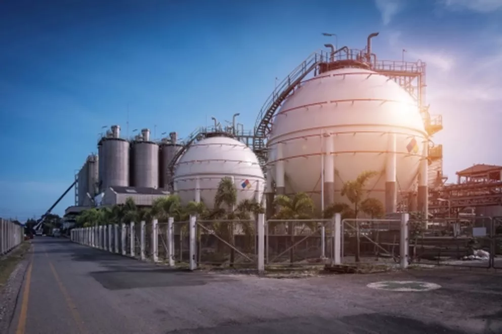Spherical storage tanks
