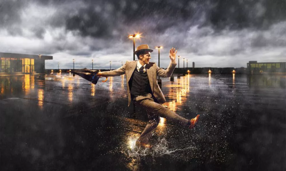 Foamglas 25 year warranty campaign image dancing in the rain